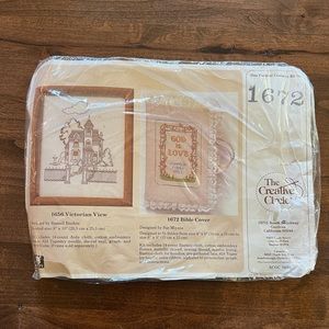 Creative Circle Counted Cross Stitch #1672 Bible Cover